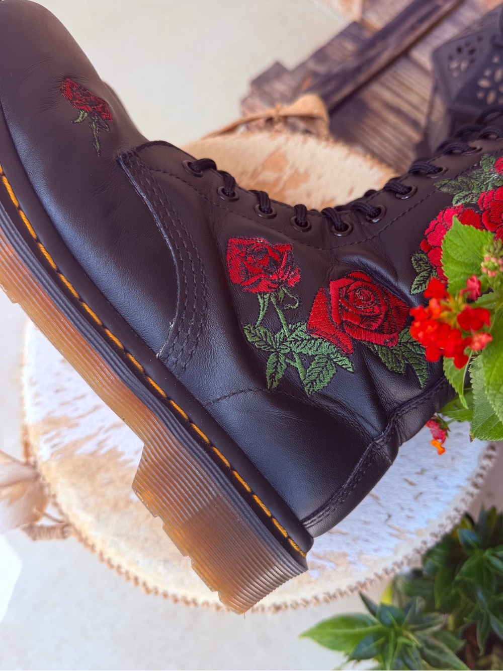 Doc Marten 1914 Vonda Mono Embroidered Rose Floral 14 Eye Black Red Combat Boots - Picture 14 of 16